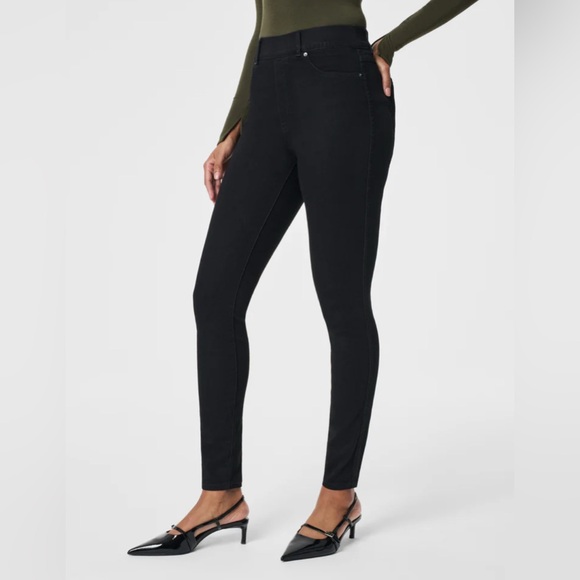 Spanx Shape Everywear Ankle Skinny Jeans Black Women’s Size Medium - Picture 1 of 11